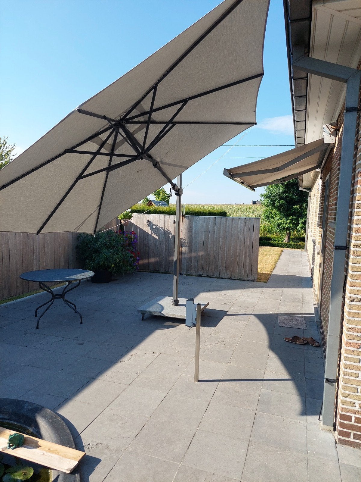 Parasol, Ophalen