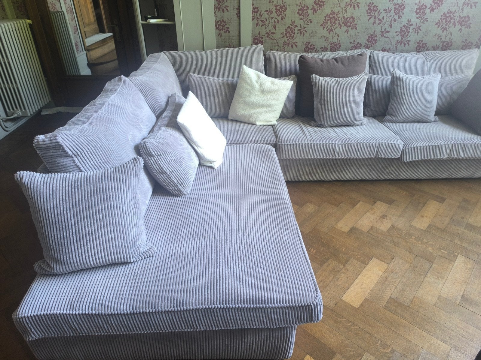 Salon neuf avec coussin, Maison & Meubles