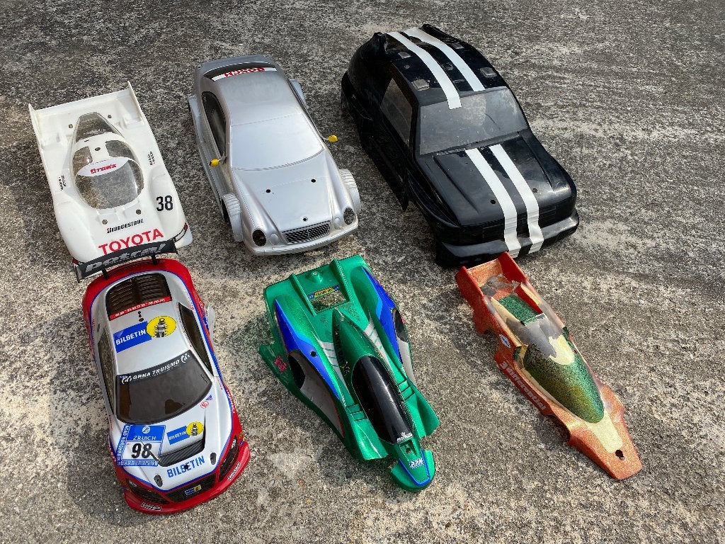LOT de carrosseries - body - coques: pour RC radiocommandée, Enlèvement ou Envoi, Utilisé, Pièce