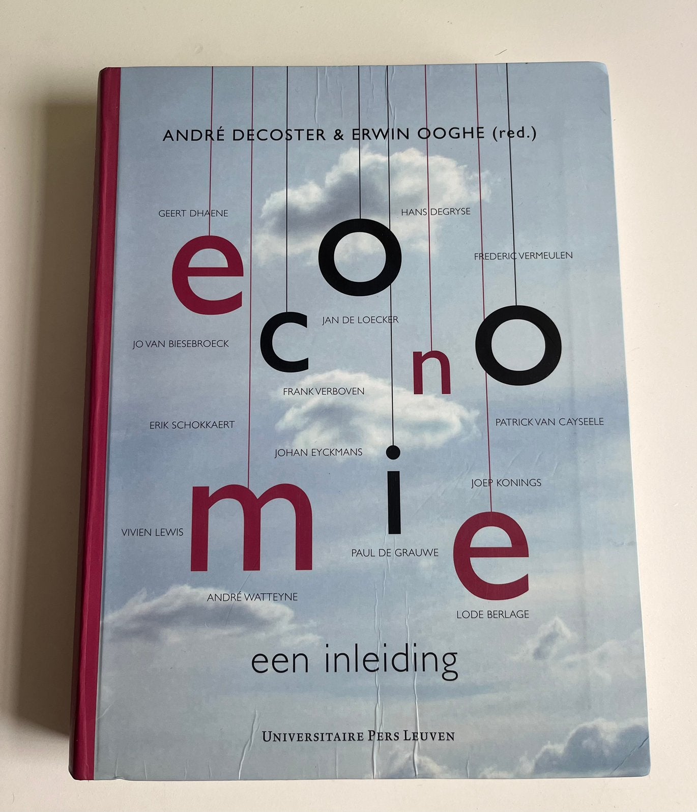 Boek ‘Economie’, Livres, Art & Culture | Photographie & Design, Envoi, Comme neuf