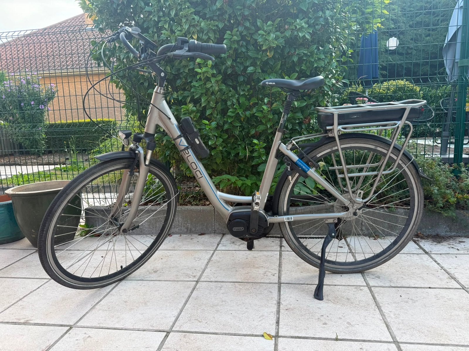 Veloci E-bike met lage instap, Ophalen, Zo goed als nieuw