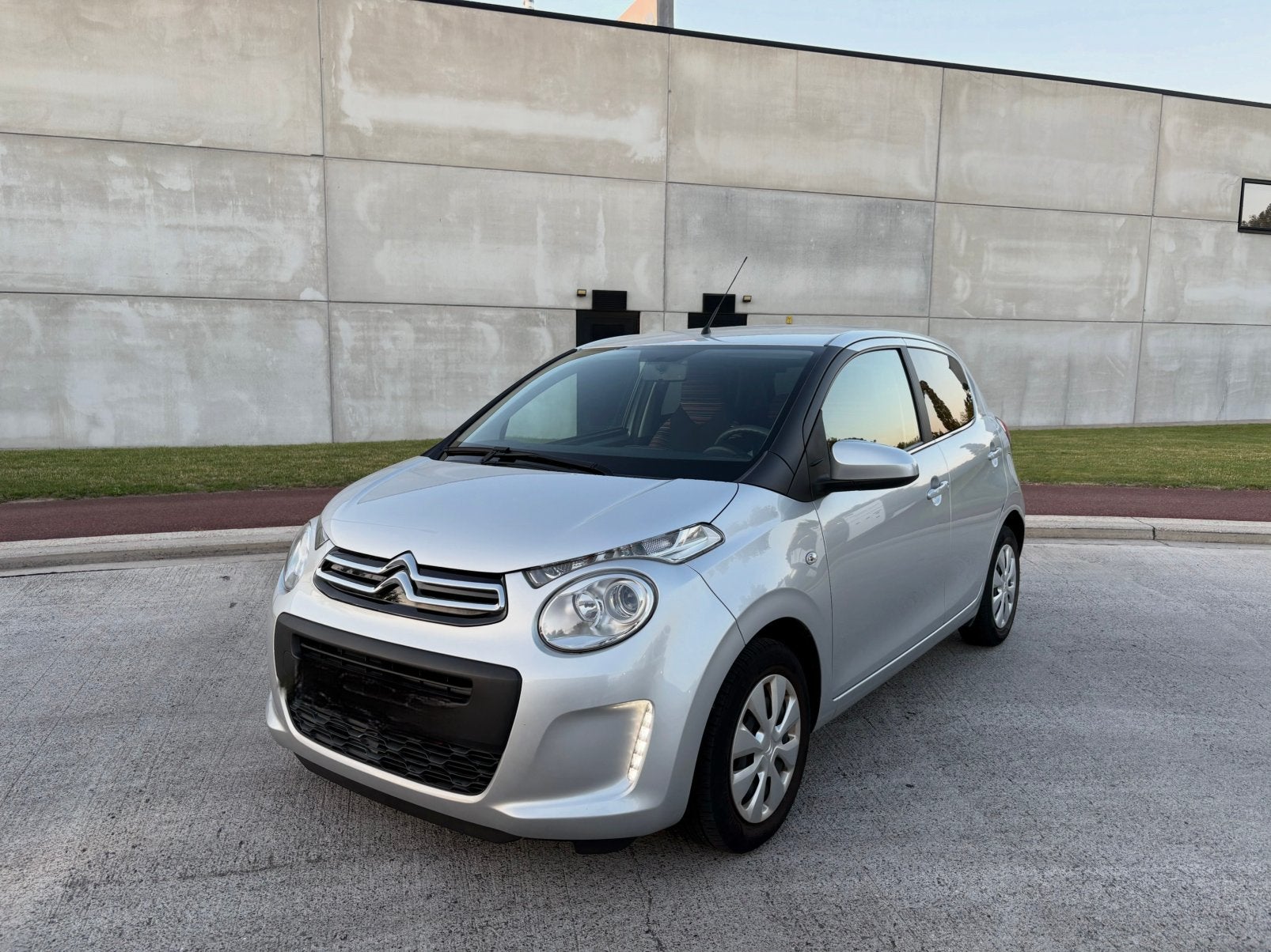 Citroën C1 -  | 1.0 benzine | 72 pk | Manuelle, Autos, Citroën, Argent ou Gris, Achat, 998 cm³, Euro 6