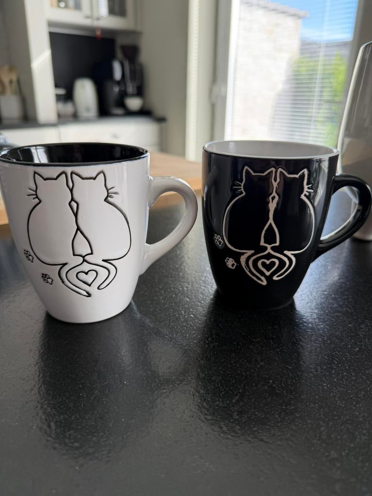 2 koffietassen met print katten, Ophalen, Zo goed als nieuw