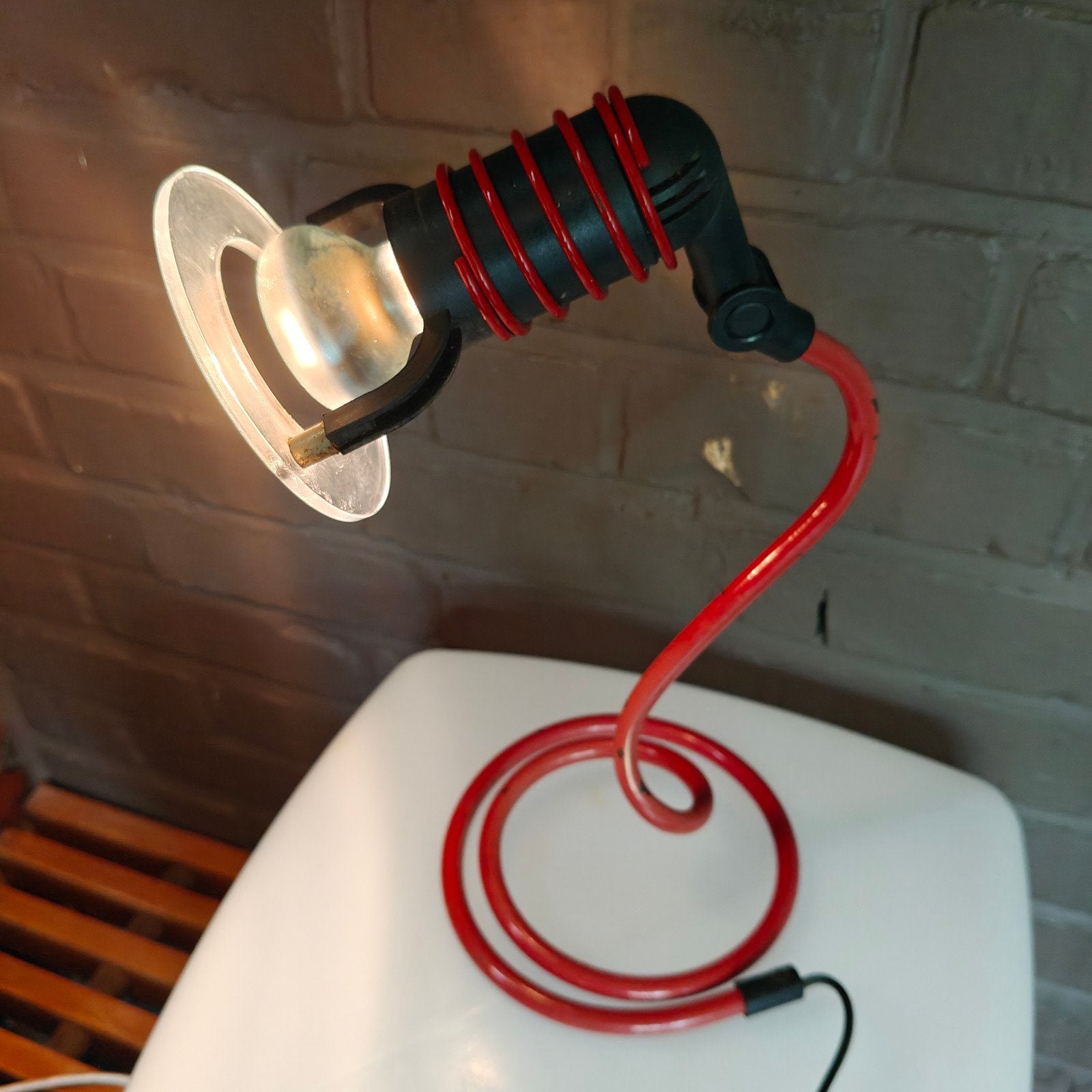 Vintage ESTO Red Spiral Table Lamp – Memphis Postmodern, Ophalen of Verzenden