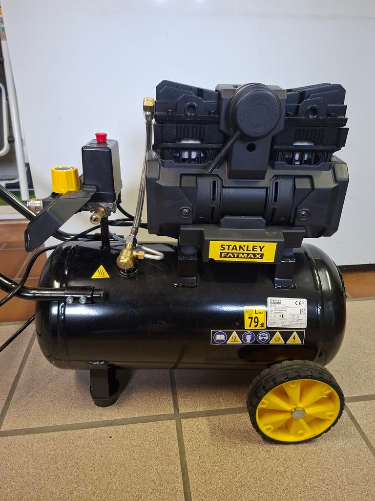 Compressor Stanley 24L, Doe-het-zelf en Bouw, Compressors, Ophalen