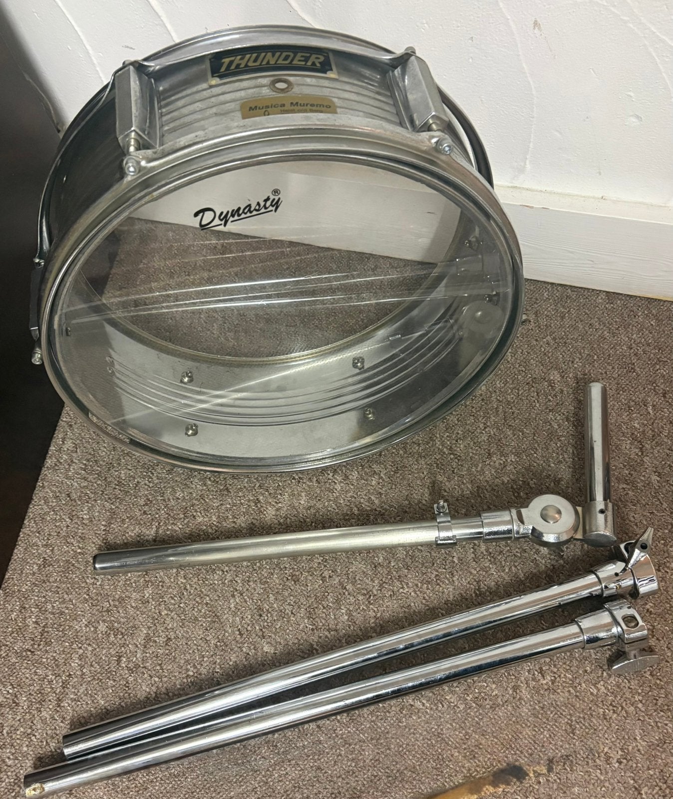 Vintages Thunder drum + rode snaredrum + statieven, Ophalen, Gebruikt