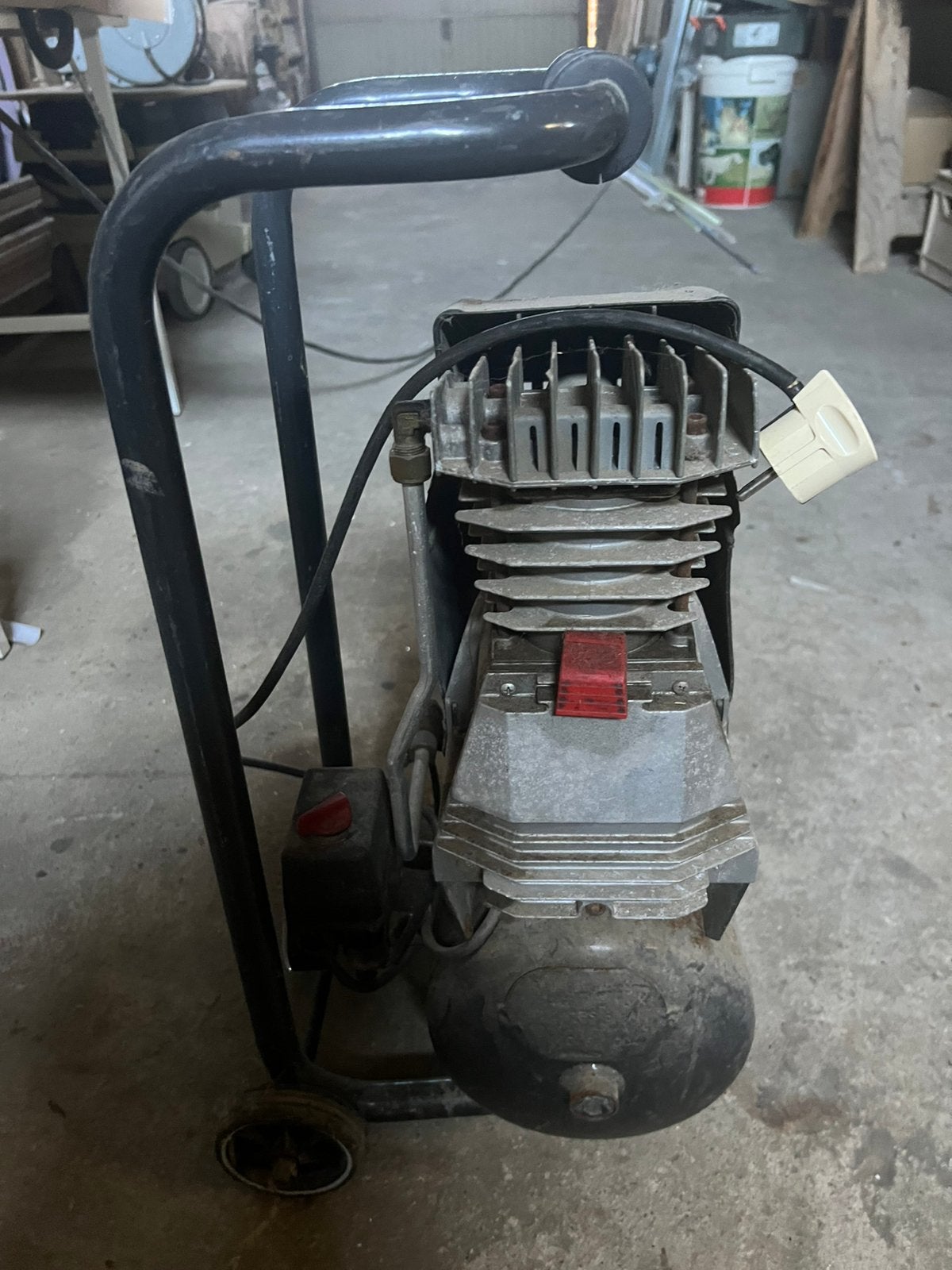 Ironside rechtstaande compressor, Doe-het-zelf en Bouw, Ophalen, Zo goed als nieuw