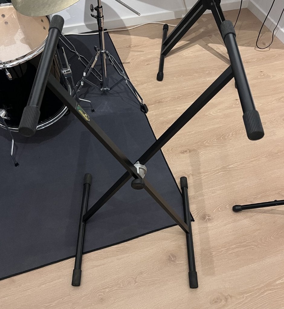 Staander voor synthesizer, keyboard of elektrische piano, Musique & Instruments, Pieds, Enlèvement, Comme neuf, Pied pour instrument