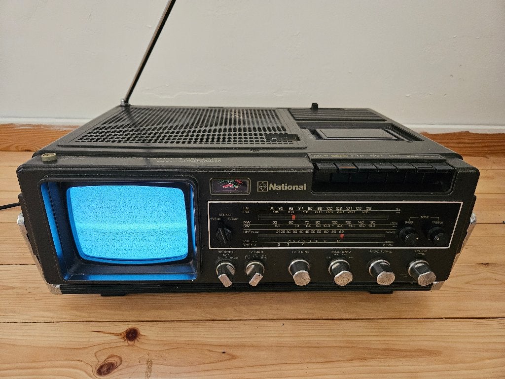 ZELDZAME Vintage National Panasonic TR-5001S radiocassetteTV, Antiek en Kunst, Antiek | Tv's en Audio, Ophalen of Verzenden