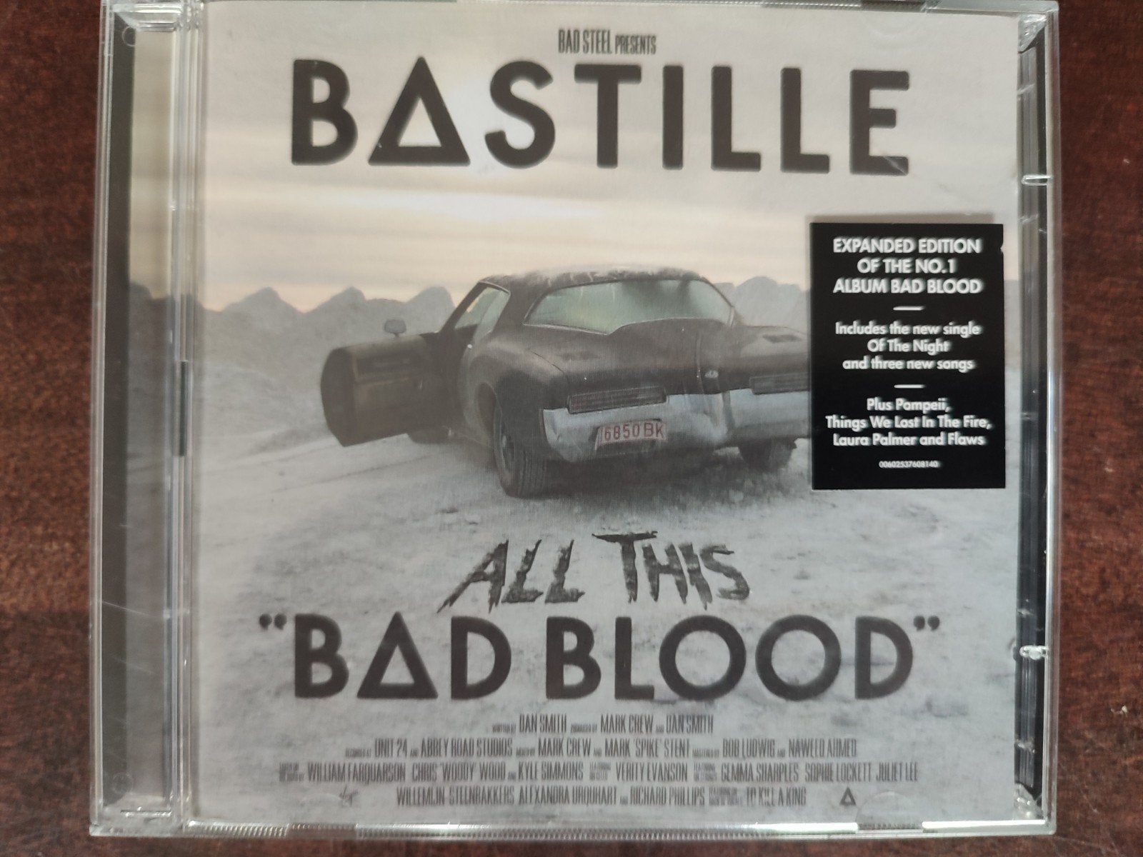2-CD Expanded edition : BASTILLE - ALL THIS BAD BLOOD, Cd's en Dvd's, Cd's | Pop, Ophalen of Verzenden, Zo goed als nieuw