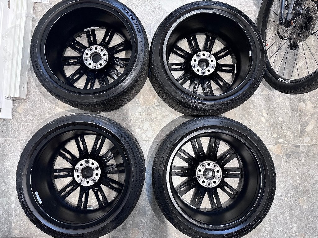 VERITABLE Jantes et pneus d'hiver pour BMW M3/4, Autos : Pièces & Accessoires, Neuf, Pneus hiver, 275 mm, Autre