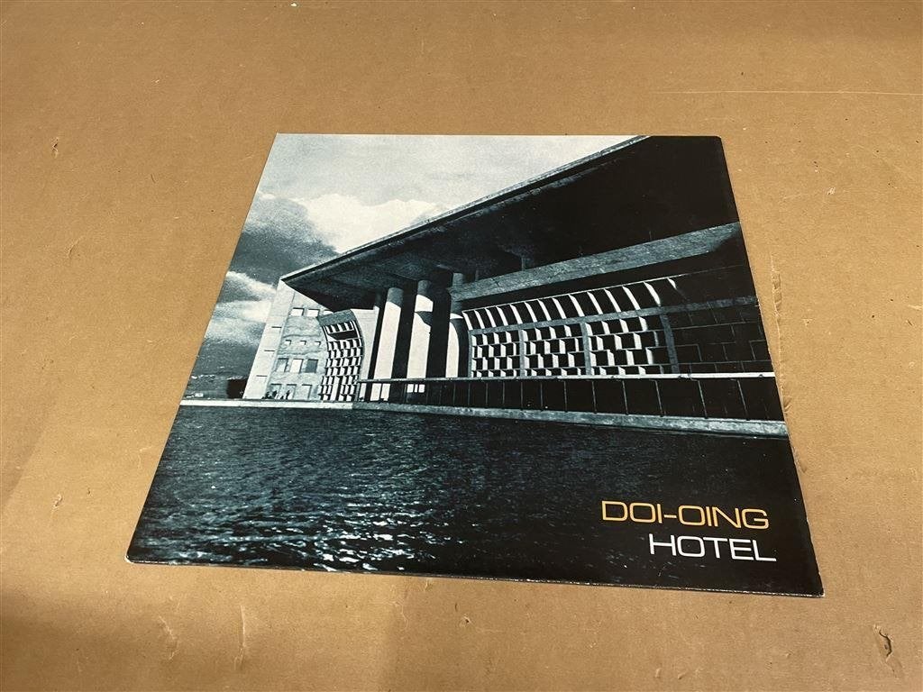 Doi oing - hotel vinyl lp techno tech house, CD & DVD, Vinyles | Dance & House, Enlèvement ou Envoi, Comme neuf, House, LP