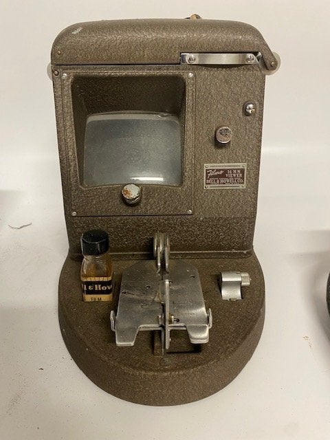 Vintage Bell & Howell Film-o editor, Enlèvement