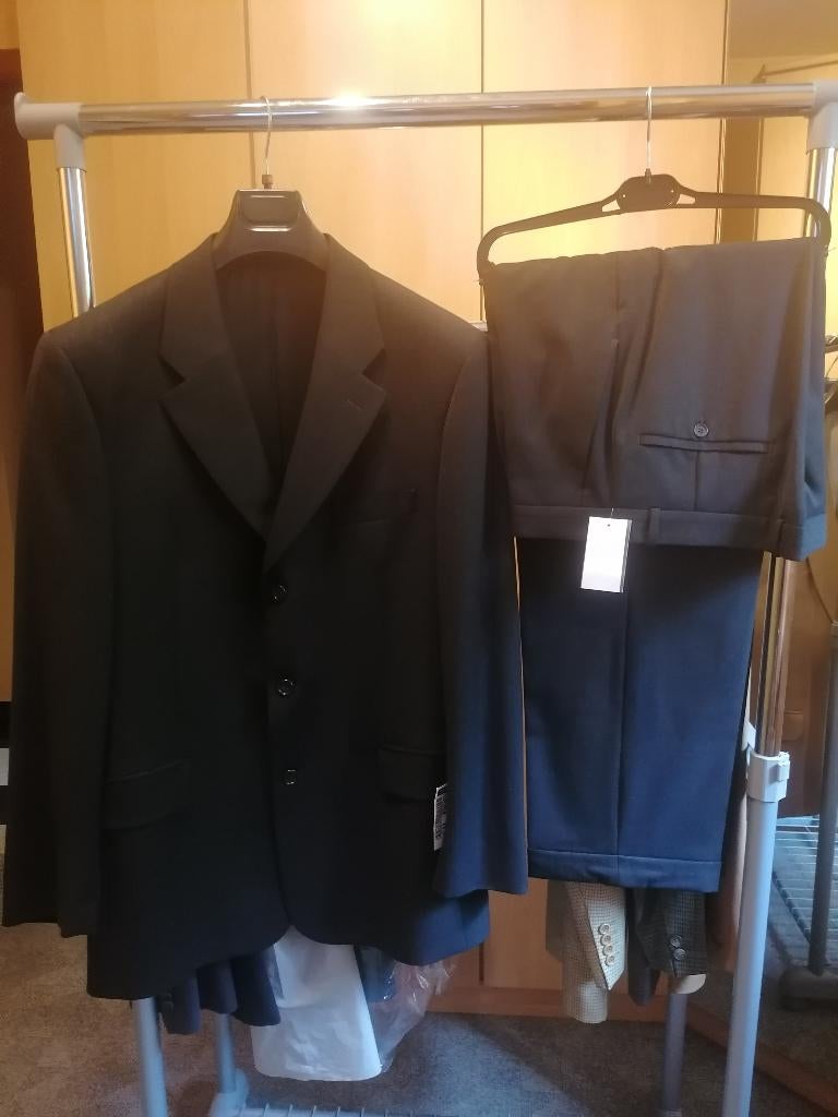 Costume gris foncé neuf., Vêtements | Hommes, Enlèvement, Neuf, Taille 52/54 (L), Gris