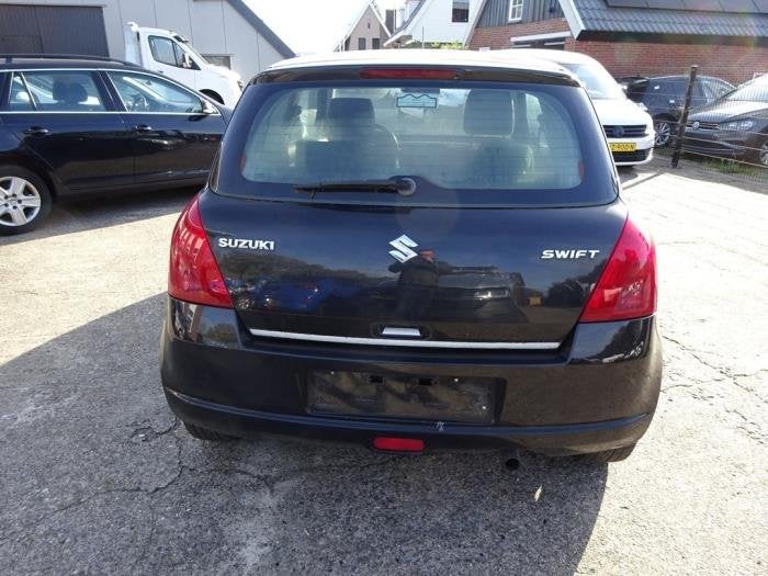 Hayon d'un Suzuki Swift (ZCE), -, Utilisé, -, Suzuki
