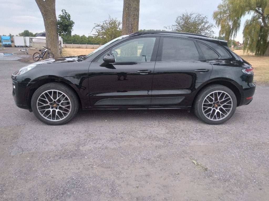 Porsche Macan S 3.0  V6  Bi-Turbo, Panoramadak-Bose-LED, Automaat, 2995 cc, Zwart, Leder