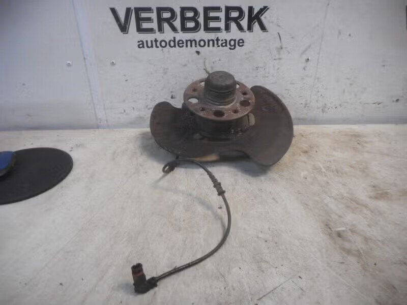 WIELNAAF LINKS VOOR Mercedes-Benz C (W203) (20900), Mercedes-Benz AG, Enlèvement ou Envoi, Utilisé, Dialog.mb@mercedes-benz.com