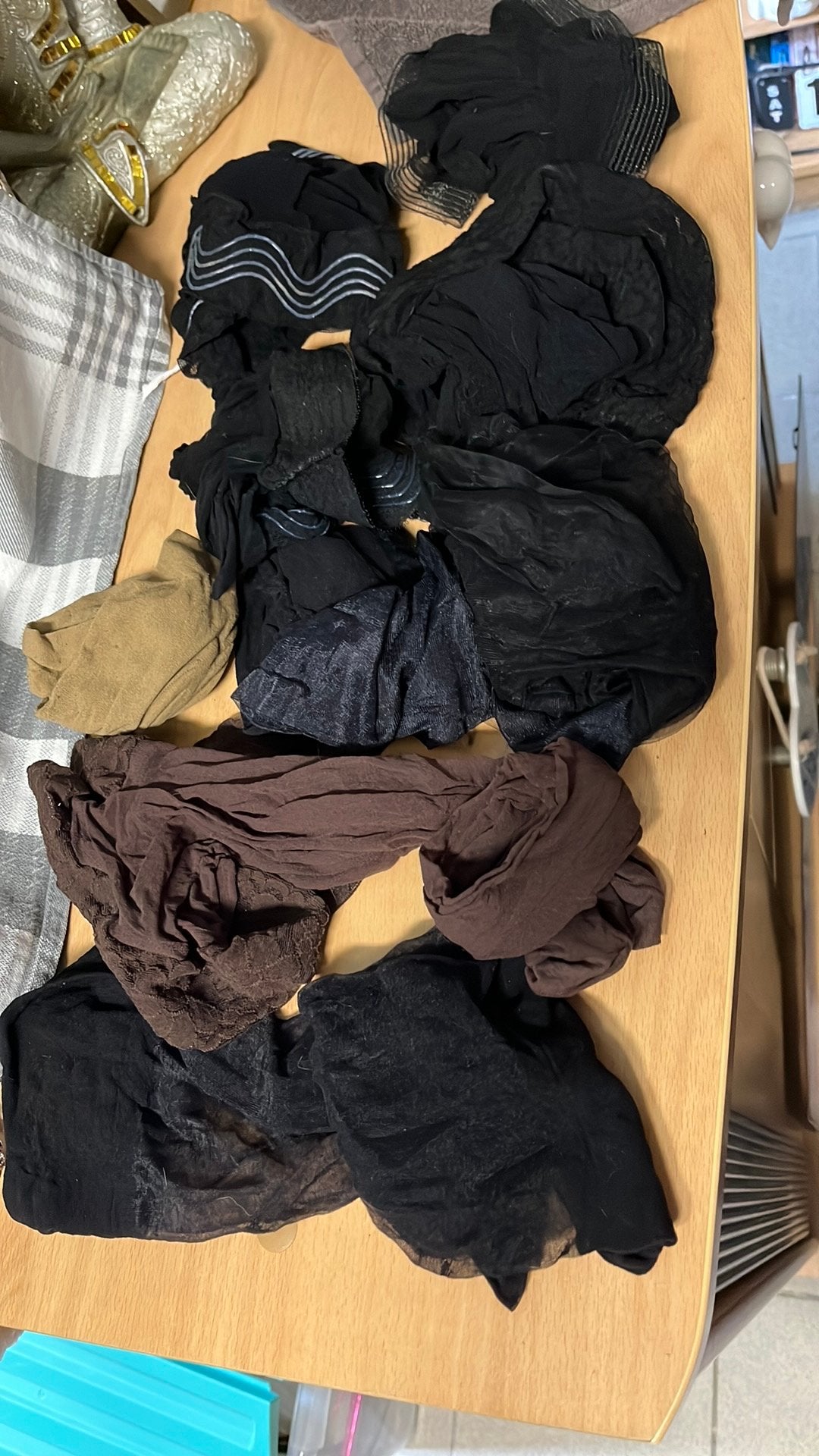 Neuf paires de bas autoagrippants, Vêtements | Femmes, Packs de vêtements pour femmes, Enlèvement ou Envoi, Porté