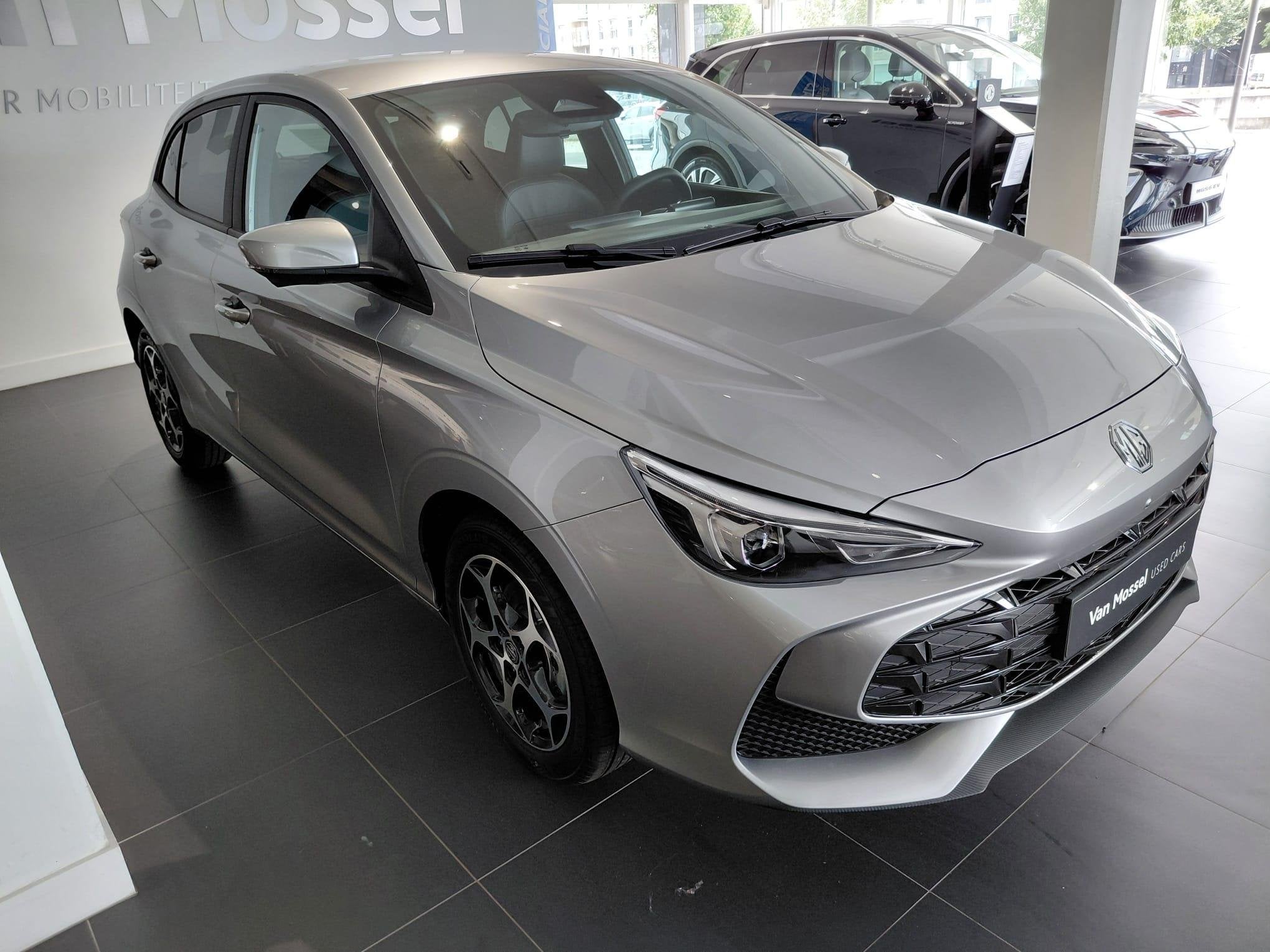 MG 3 1.5 HEV LUXURY (automatique), Autos, MG, Argent ou Gris, Achat, 143 kW, Entreprise