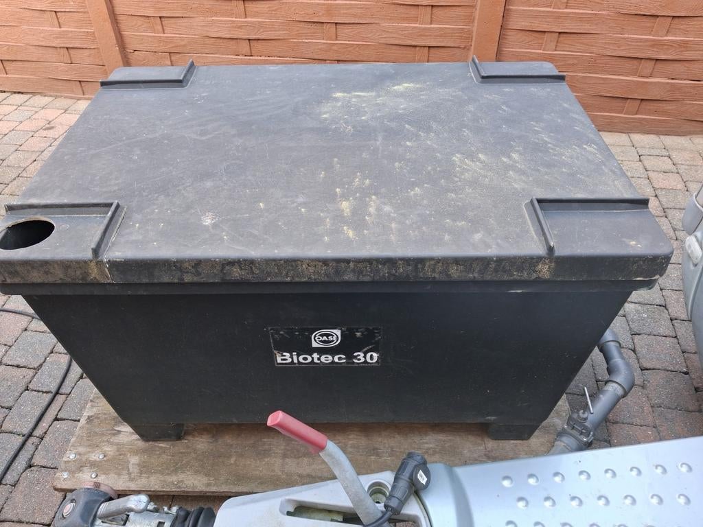 Bio tec 30 en pomp, Ophalen