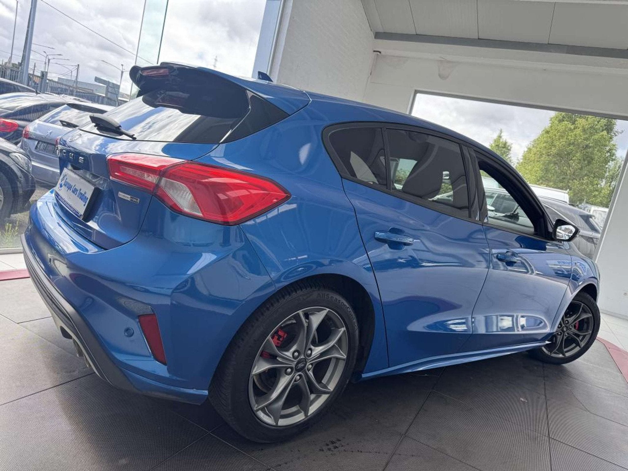 Ford Focus IV 1.0EcoBoost 155CH S&S MHEV Hybrid ST LINE PREM, Auto's, Focus, Gebruikt, Blauw, 155 pk