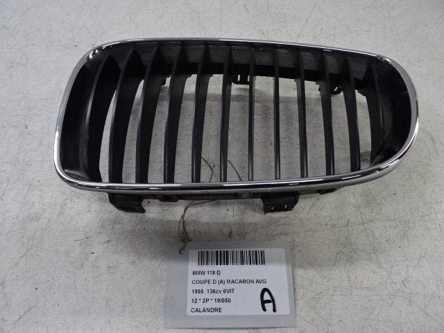 LUCHTROOSTER BMW 1 serie (E82) (01-2006/12-2014), Gebruikt, BMW, Petuelring 130
80809  München, DE, Bayerische Motoren Werke AG