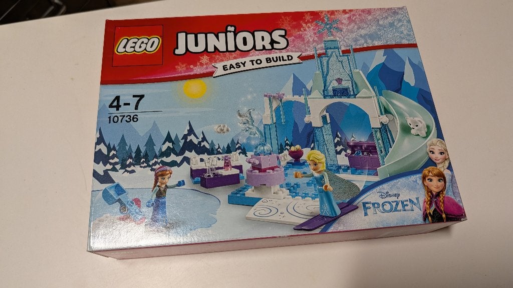 LEGO Juniors Frozen 10736 Anna & Elsa speeltuin – nieuw, Kinderen en Baby's, Compleet, Lego, Nieuw, Ophalen of Verzenden