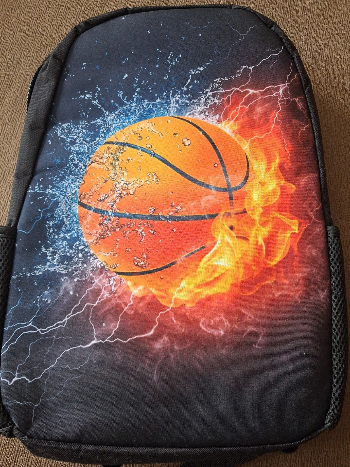 Nieuwe zwarte rugzak 40X30 cm Met embleem Basketbal, Ophalen of Verzenden, Nieuw, Kleding