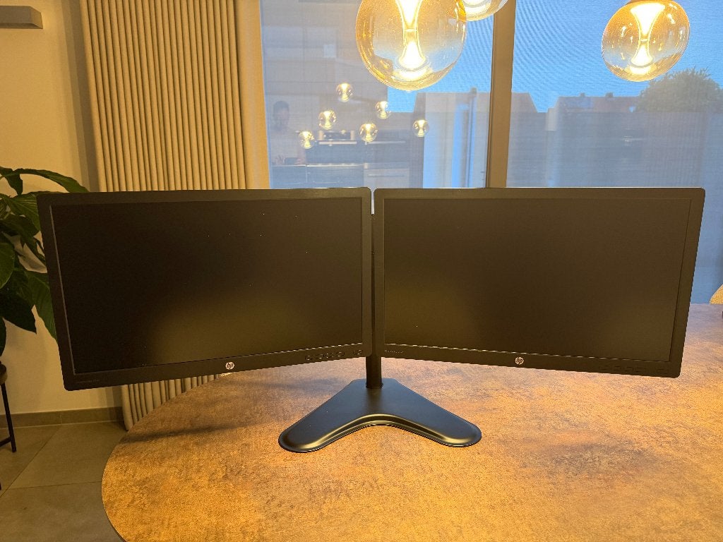 2* HP EliteDisplay E232 gemonteerd op staander, Computers en Software, Monitoren, Ophalen, Hp, HD, IPS