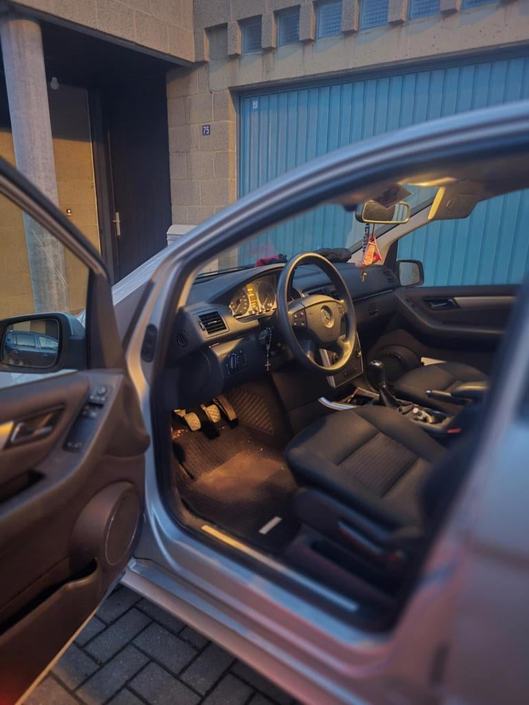 Mercedes Classe B 180, Particulier, Achat, Sièges chauffants