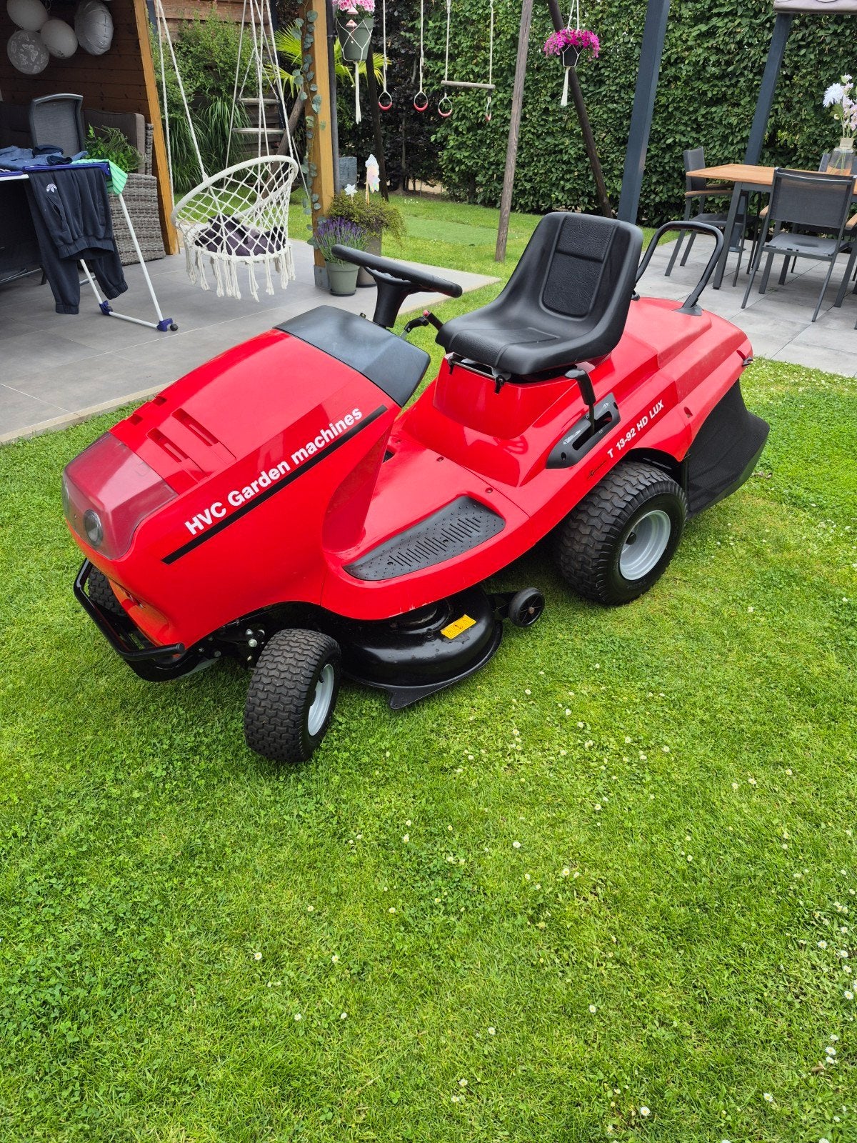 Te koop: Zitmaaier HVC Garden Machines T 13-92 HD LUX, Tuin en Terras, Ophalen, Opvangbak