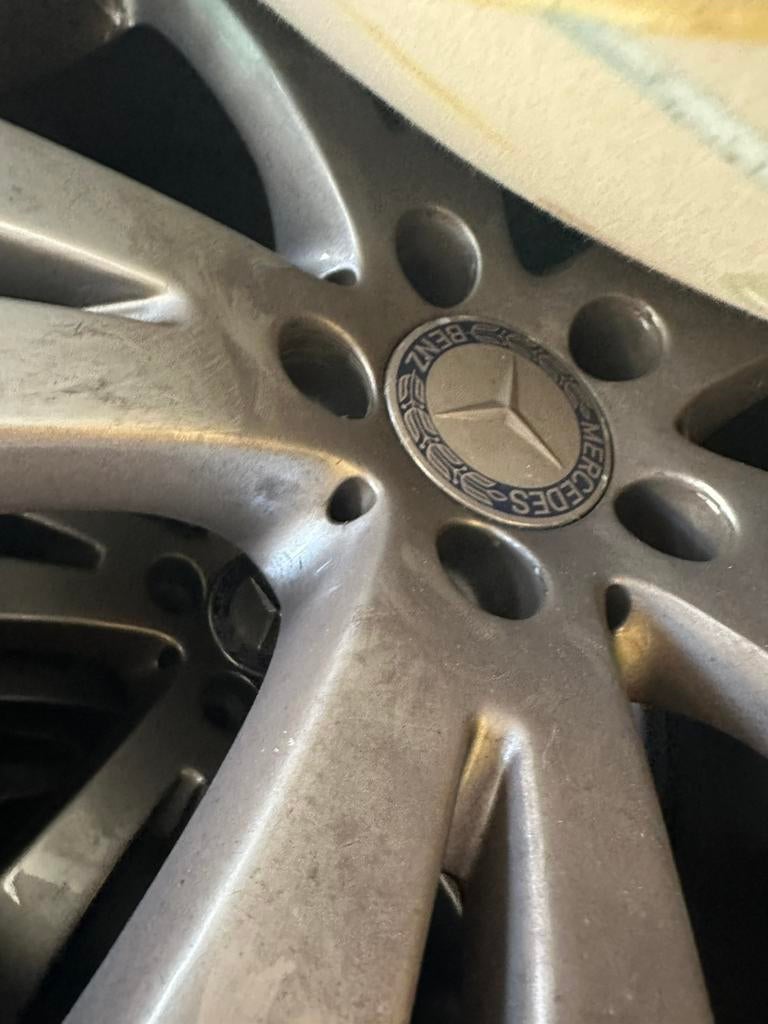 Mercedes zomer autobanden op velg, Ophalen, Zomerbanden, Banden en Velgen
