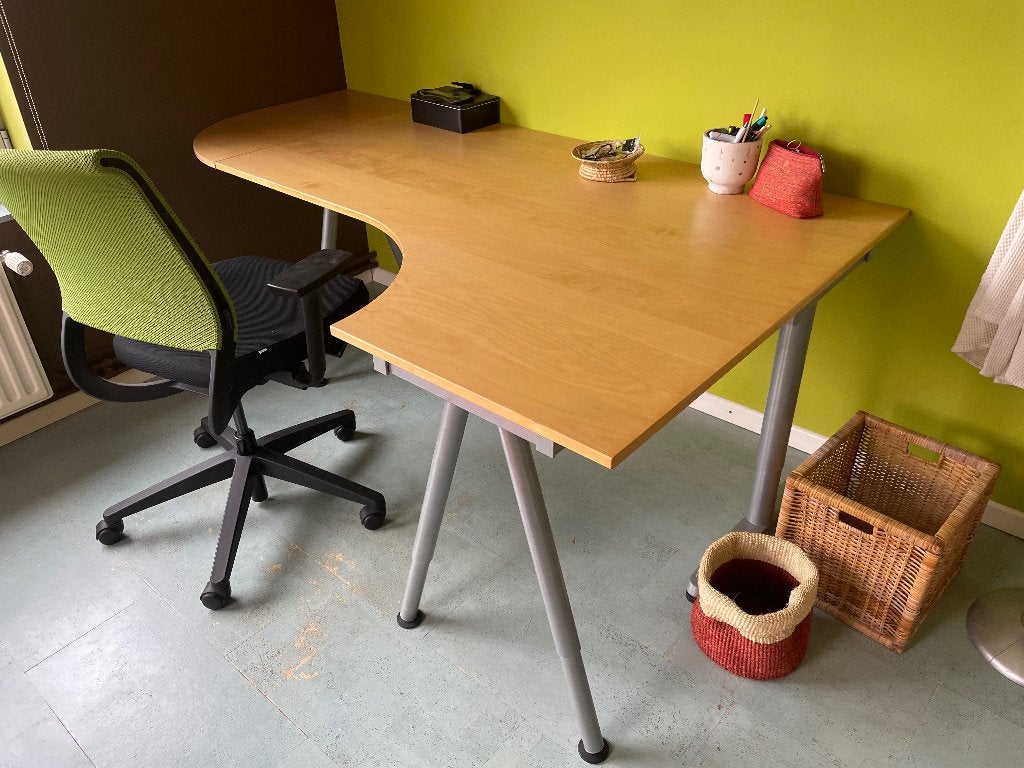 Bureau - hoekmodel, Ophalen, Demontabel, 160 cm, Gebruikt