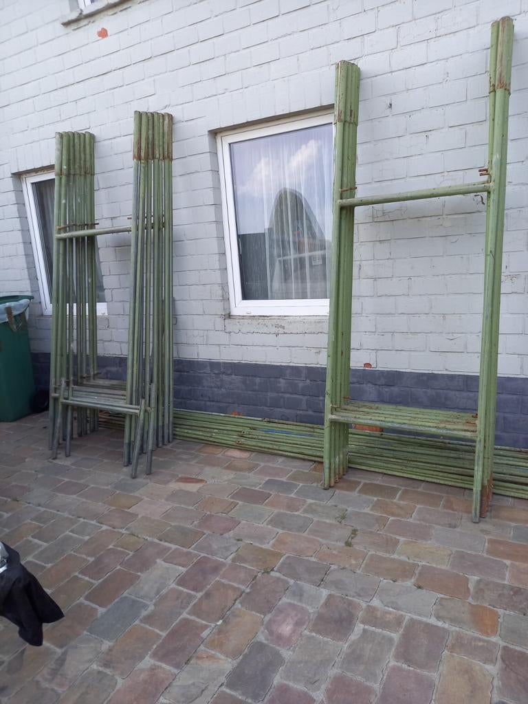 Stelling te koop, Ophalen