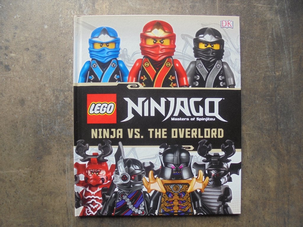 Lego Book Lego Ninjago Ninja vs The Overlord (zie foto's), Kinderen en Baby's, Ophalen of Verzenden, Zo goed als nieuw, Lego, Ninjago