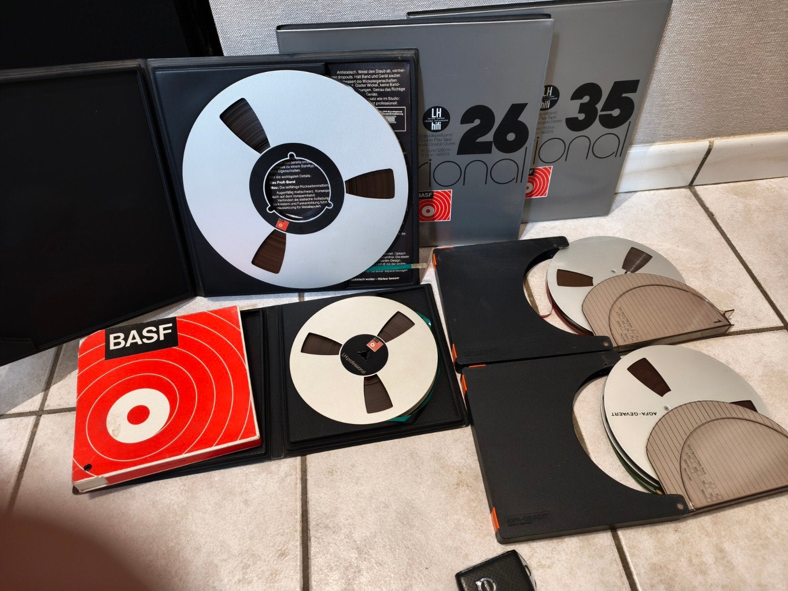 Lot de bandes magnétiques BASF et Agfa, TV, Hi-fi & Vidéo, Enregistreurs audio, Enlèvement ou Envoi