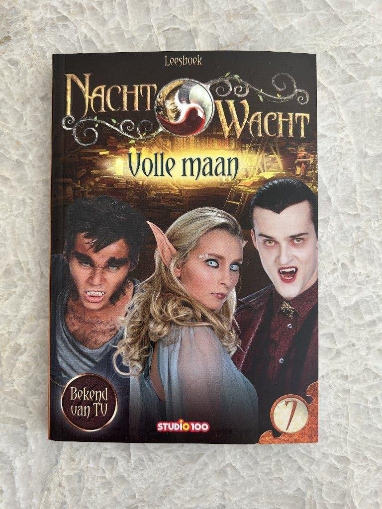 Boek Nachtwacht - Volle maan, Studio 100, Fiction général, Comme neuf, Enlèvement