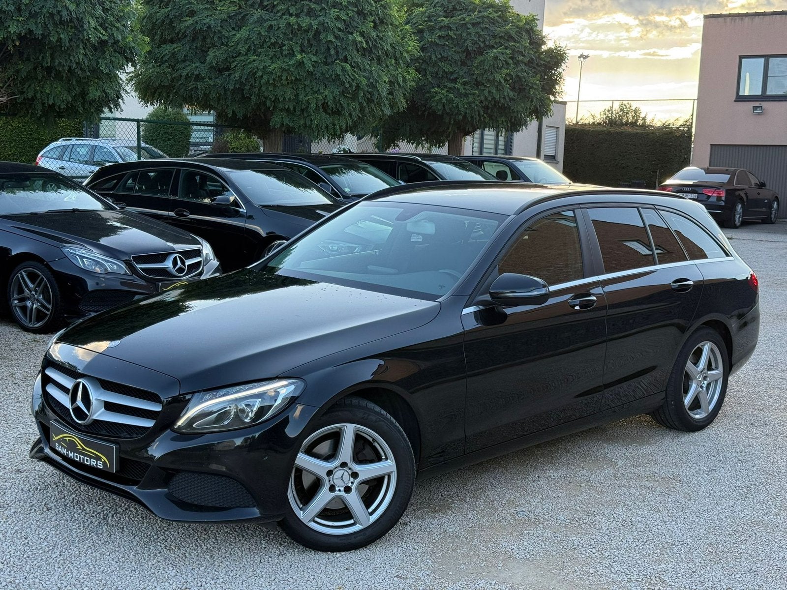Mercedes C200d Break Automaat | Dealer Onderhouden | Navi, Auto's, Dealer onderhouden, 1800 kg, 4 cilinders, Zwart