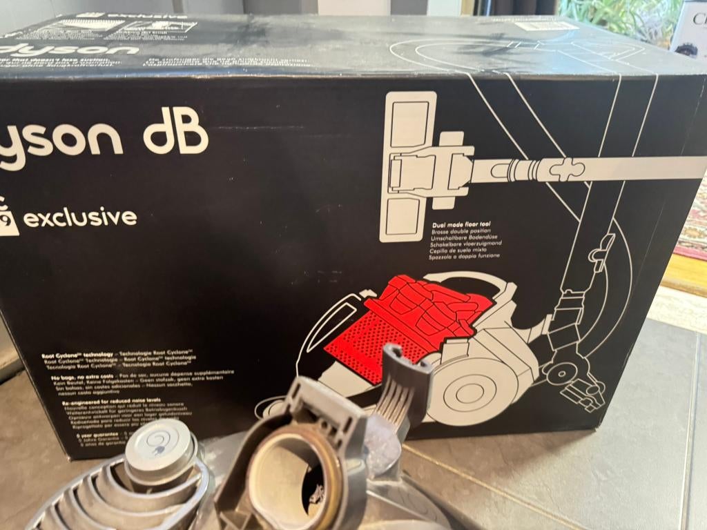 Aspirateur Dyson DC29 dB Exclusive – Bon état – Avec boîte, Electroménager, Aspirateur, Réservoir, Enlèvement, Utilisé