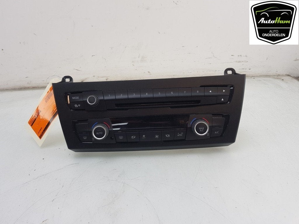 BEDIENINGSPANEEL VERWARMING BMW 1 serie (F20), Gebruikt, BMW, Petuelring 130
80809  München, DE, Bayerische Motoren Werke AG