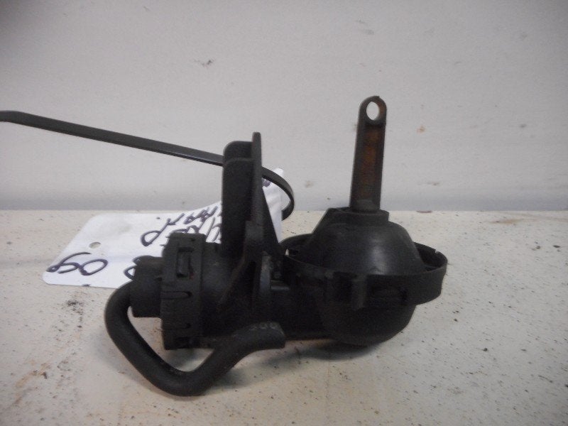 VACUUM POMPE Opel Tigra Twin Top (1928498092), Robert Bosch AG, Opel, Utilisé, Robert-Bosch-Allee 1
74232  Abstatt, DE