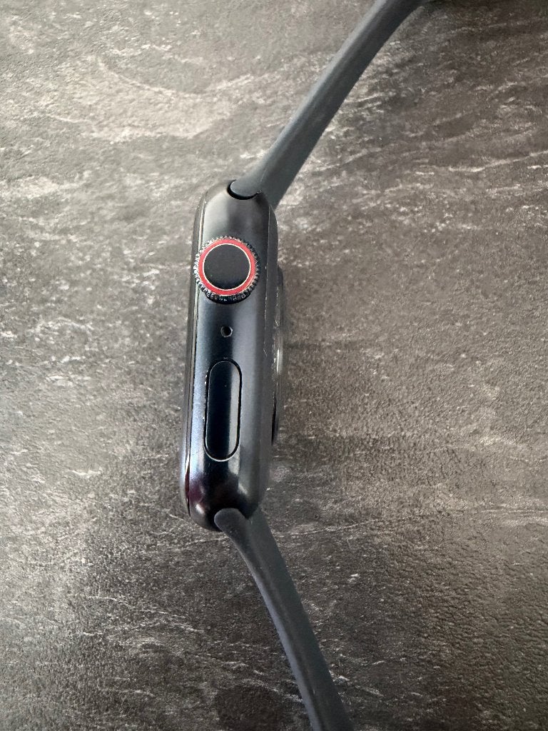 Apple Watch SE 2024, Bijoux, Sacs & Beauté, Montres connectées, Utilisé, iOS, Noir, Distance, Bandage calorique, État, GPS, Battement de coeur
