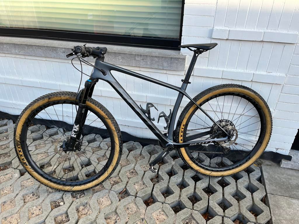 Scott Scale 925 Carbon + Kovee Pro carbon wielen, Enlèvement, Comme neuf