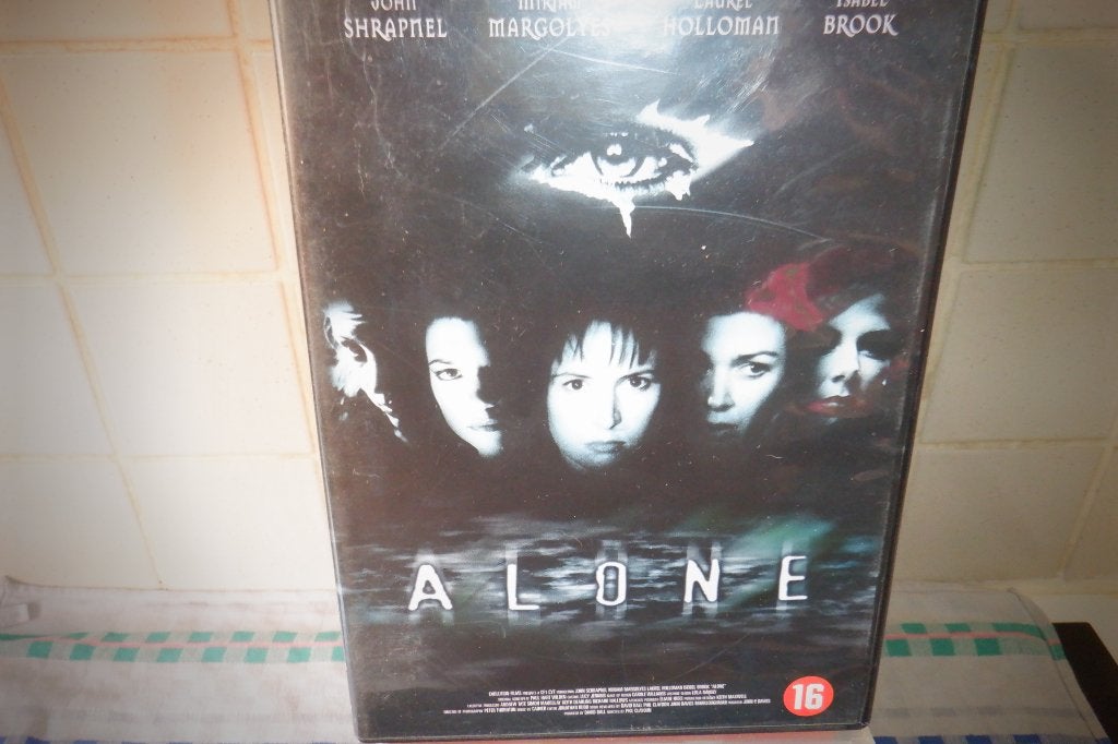 DVD Alone ., Cd's en Dvd's, Engels, Vanaf 16 jaar, Nederlands, Ophalen of Verzenden