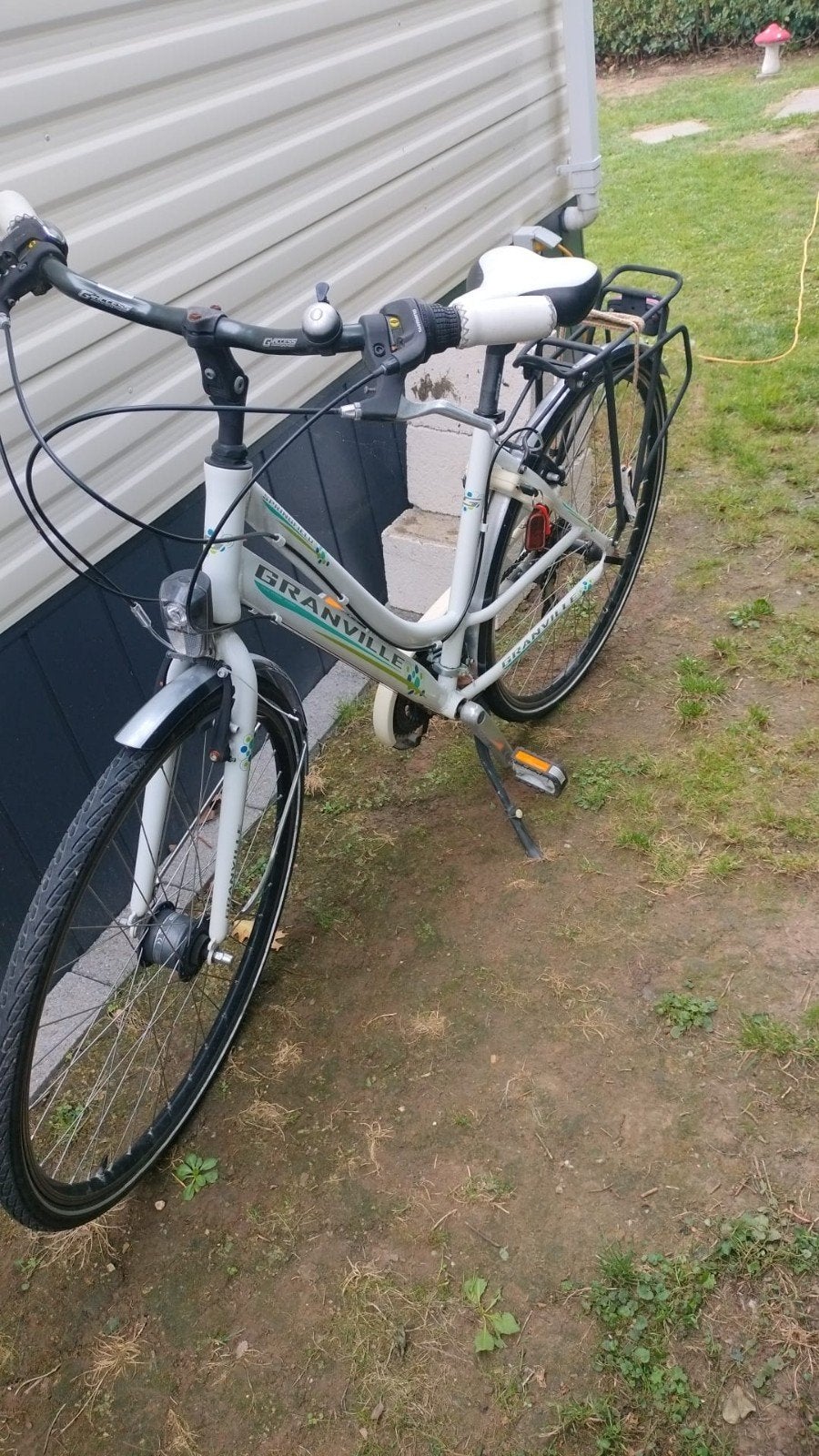 Damesfiets, Ophalen