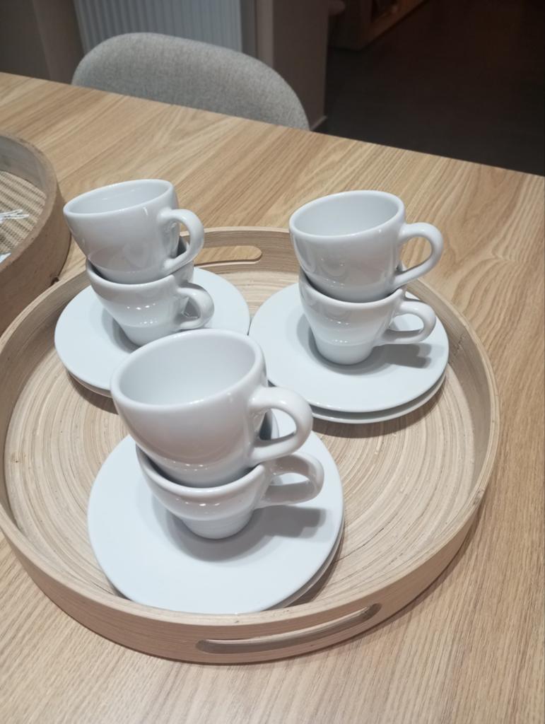 6 tasses et sous tasse expresso