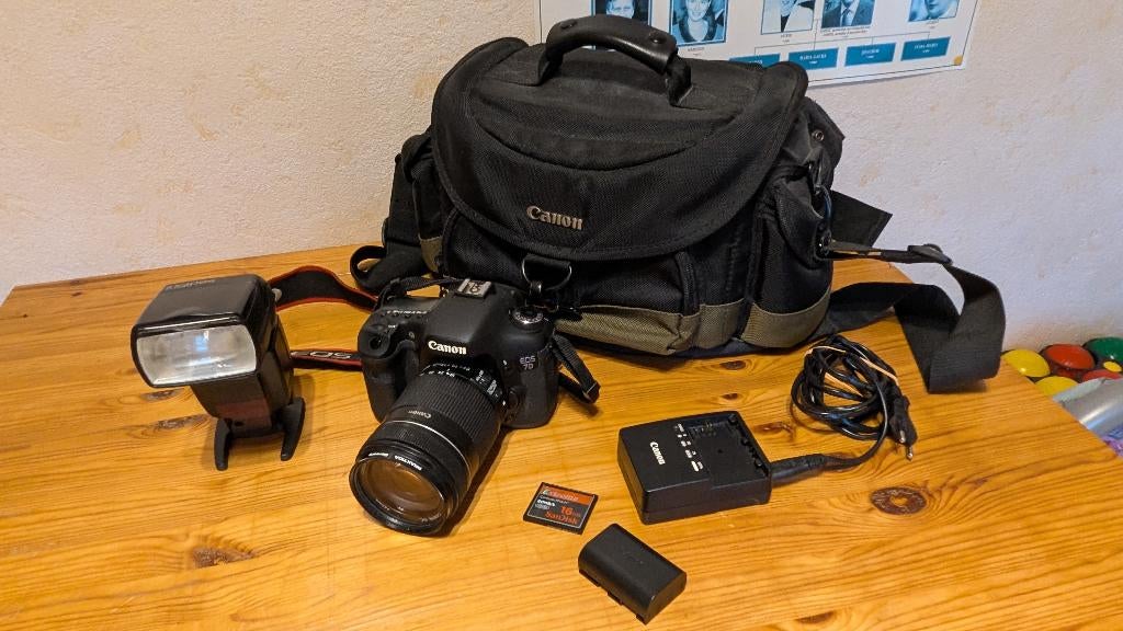 Appareil photo Canon EOS 7D Reflex avec accessoires, Enlèvement, Utilisé, Appareil photo