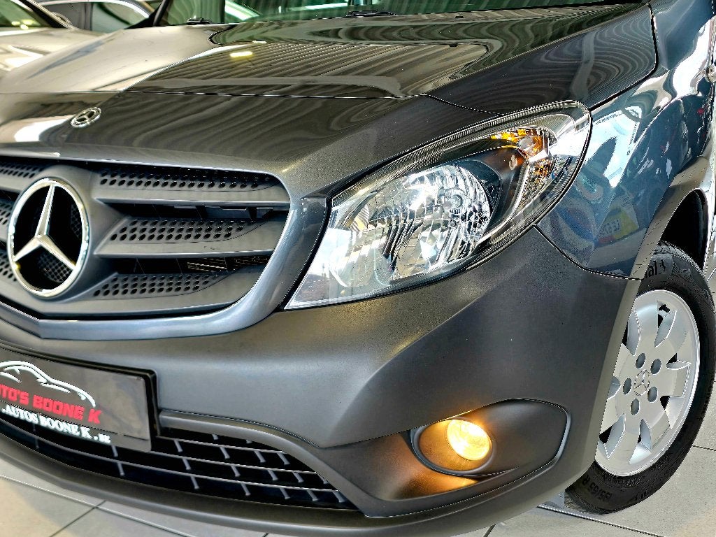 Mercedes-Benz Citan / Met kasten / Navigatie / Airco / Euro6, Auto's, Voorwielaandrijving, Stof, Euro 6, 4 cilinders
