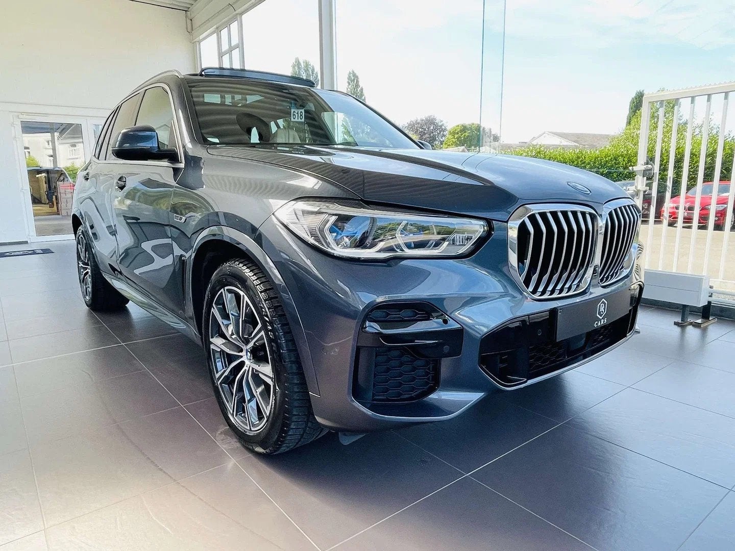 BMW X5 3.0A xDrive45e * GARANTIE + PACK M + TOIT PANO + LASE, Auto's, Gebruikt, Leder, 5 deurs, Hybride Elektrisch/Benzine