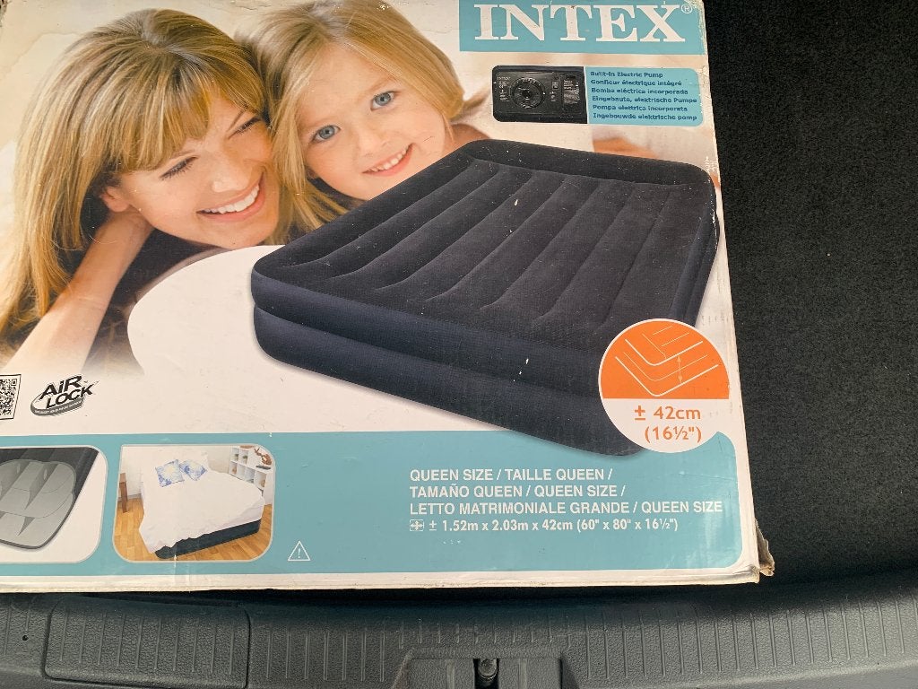 INTEX Queen 2-zits elektrisch luchtbed, Caravans en Kamperen, Luchtbedden, Nieuw, 2-persoons, Ophalen